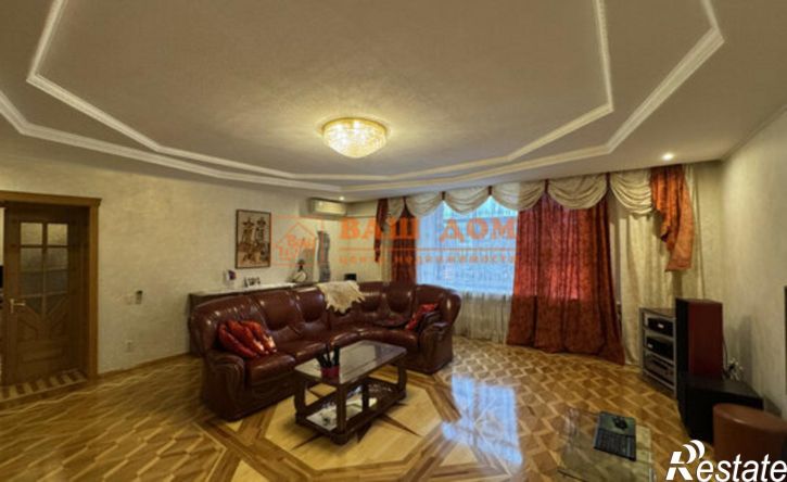 3-комн квартира ул Революции, 15,  д. 15