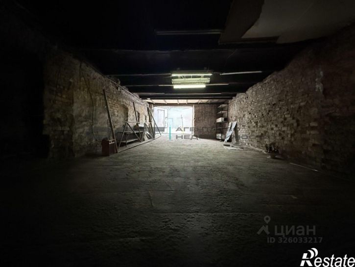 Гараж/парковка Октябрьская улица, 18А,  д. 18А