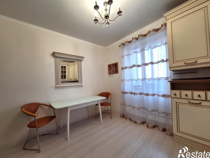 2-комн квартира Михеева ул., 31