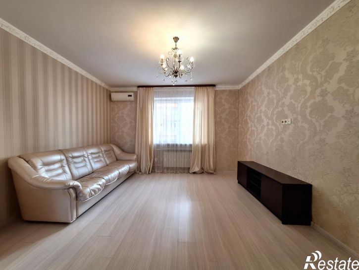 2-комн квартира Михеева ул., 31