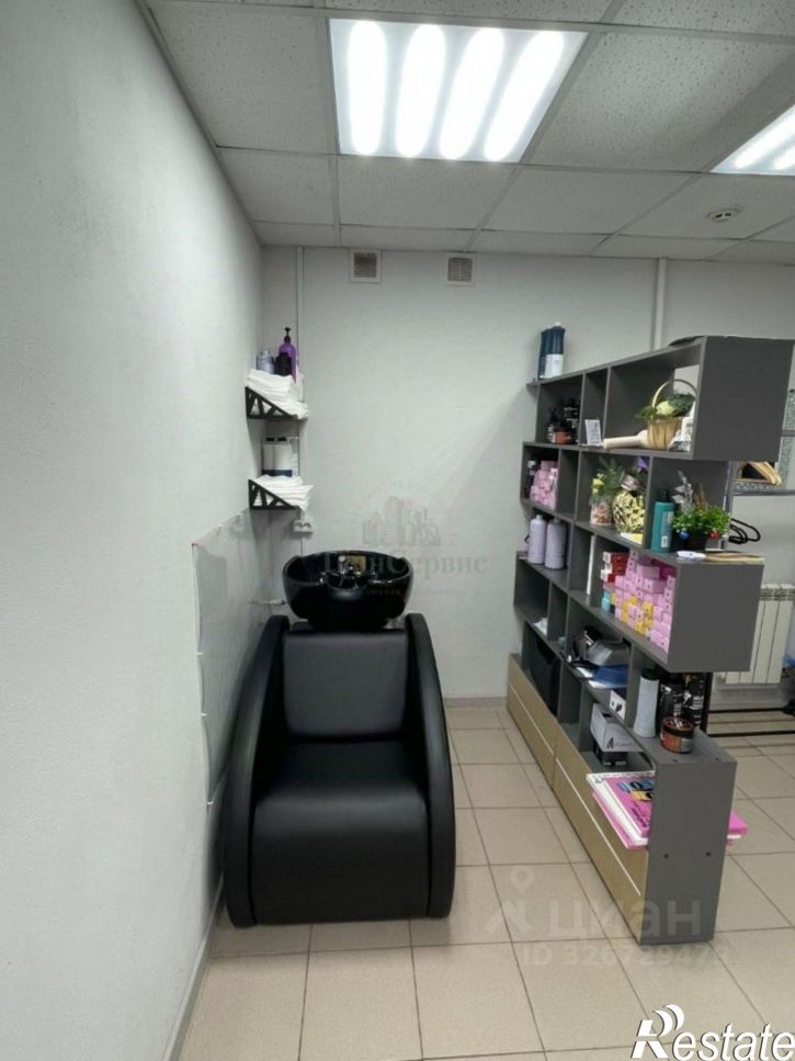 Торговое помещение ул Ложевая, 129,  д. 129