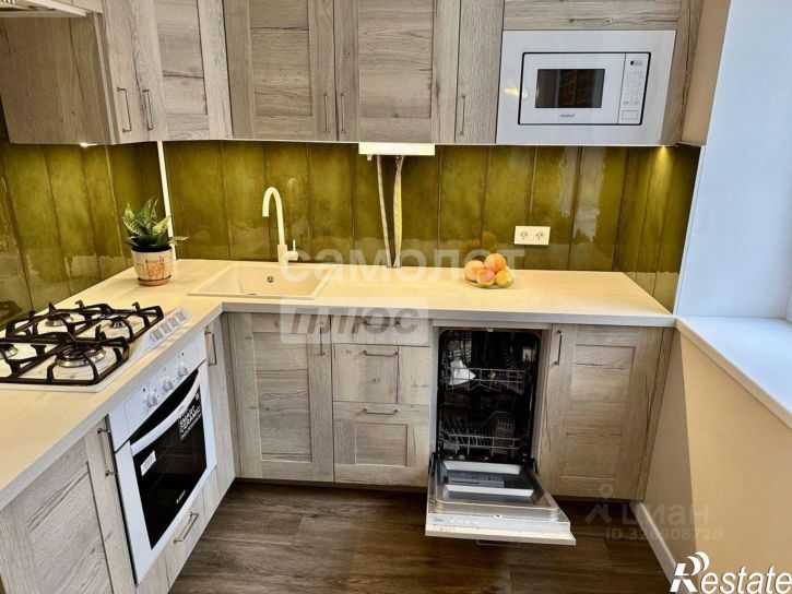 2-комн квартира улица Мира, 15Б,  д. 15Б