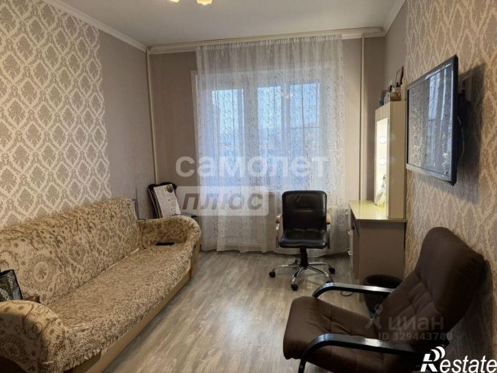 3-комн квартира Ложевая улица, 125,  д. 125