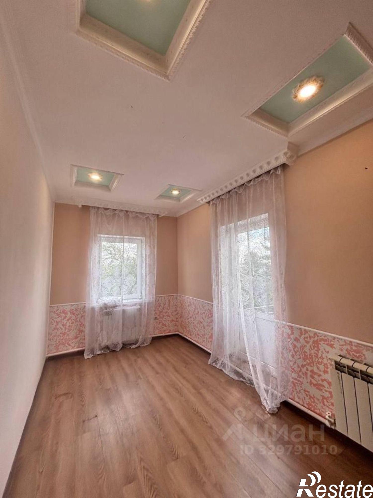 Купить дачу, дом, коттедж за 9 300 000 рублей на пр-д 24-й, 12