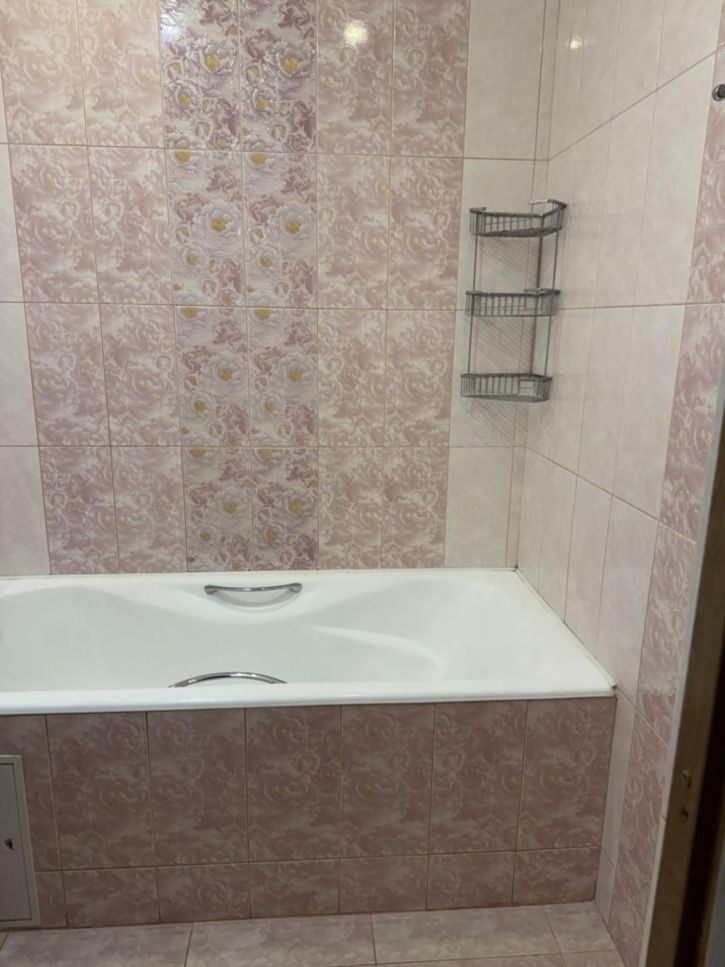 2-комн квартира Кирова ул, 17