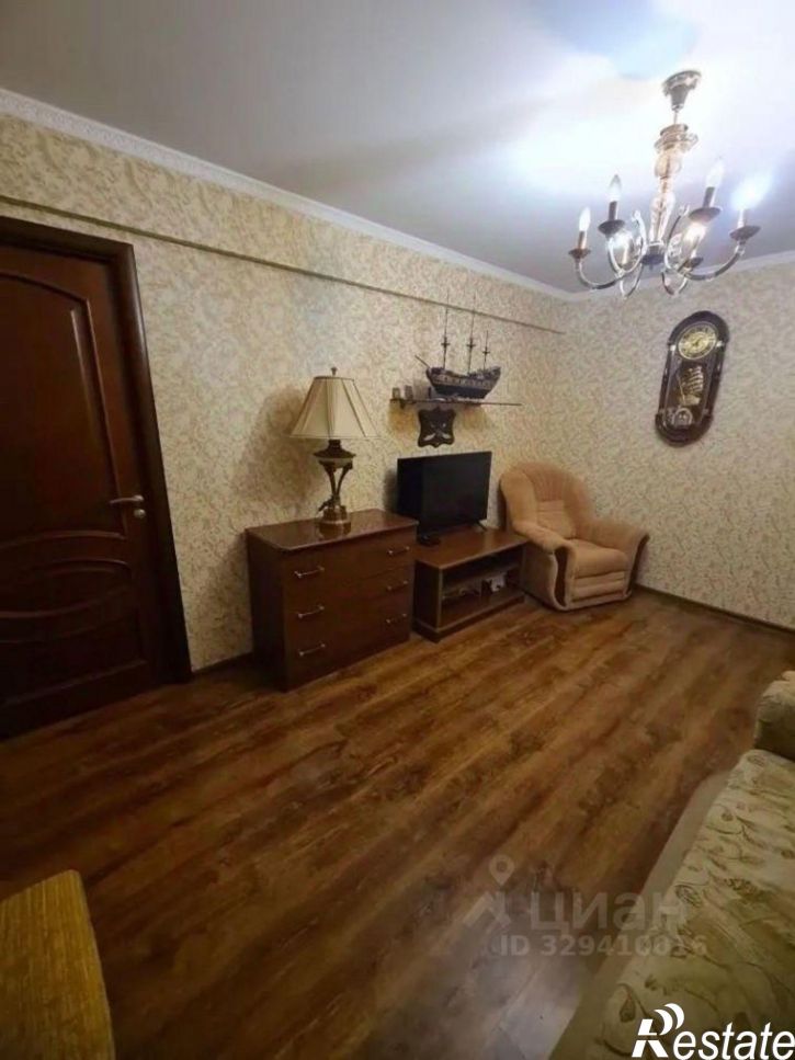 3-комн квартира улица Калинина, 6 к2,  д. 6 к2