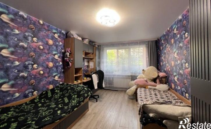 2-комн квартира улица Братьев Жабровых, 9,  д. 9
