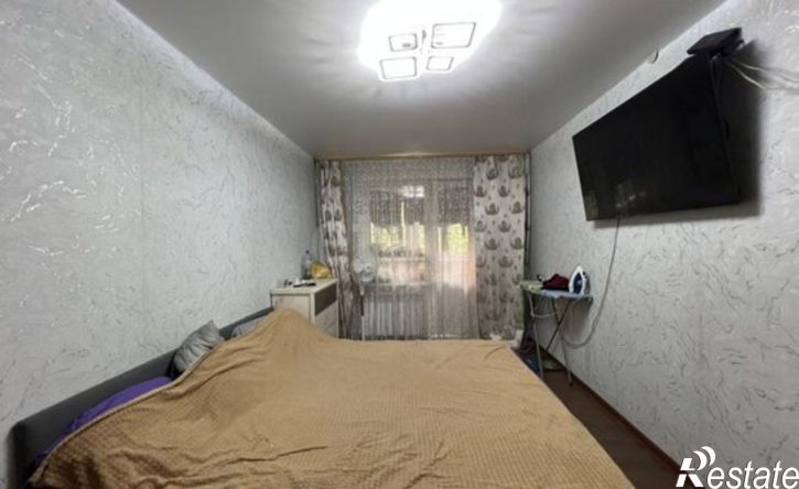 2-комн квартира улица Братьев Жабровых, 9,  д. 9