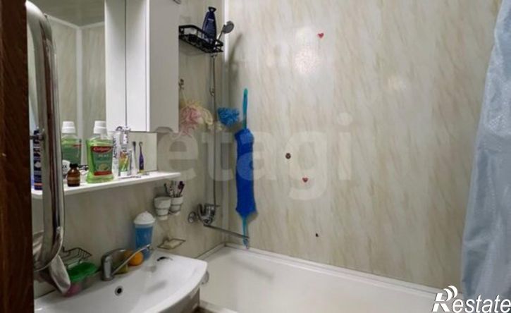 2-комн квартира улица Братьев Жабровых, 9,  д. 9