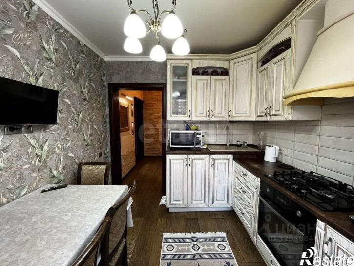 4-комн квартира Арсенальная улица, 3,  д. 3