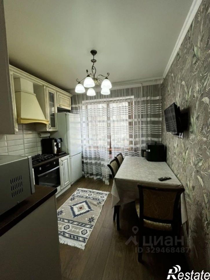 4-комн квартира Арсенальная улица, 3,  д. 3