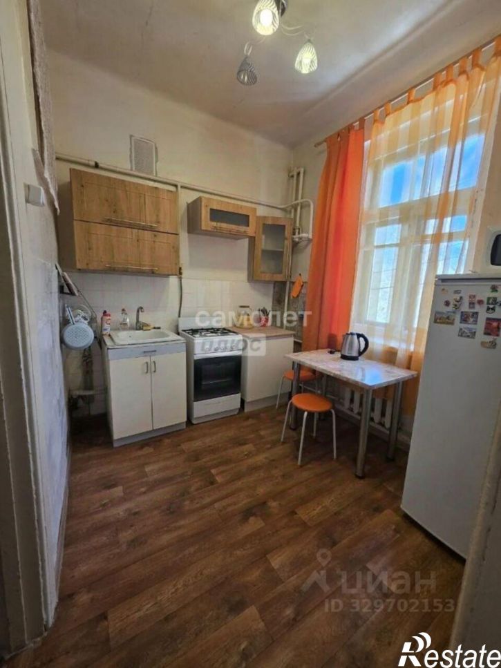 Комната ул Седова, 3,  д. 3