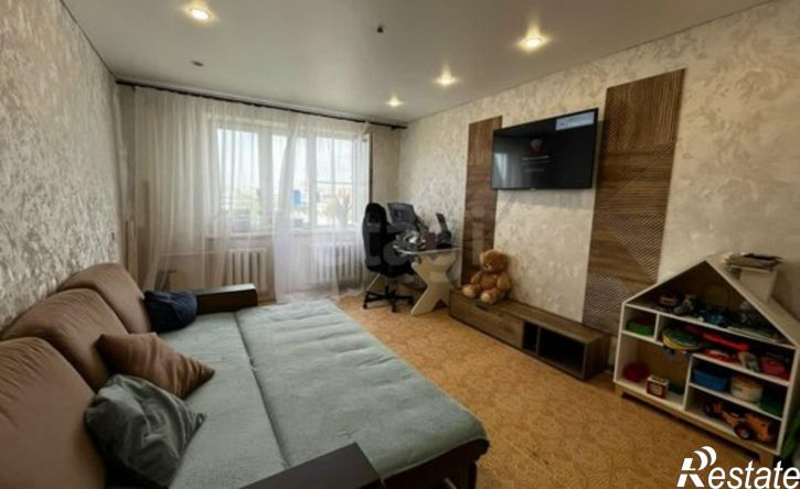 3-комн квартира улица Луначарского, 57,  д. 57