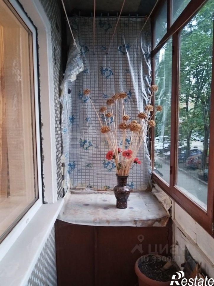 2-комн квартира ул Новомосковская, 3,  д. 3