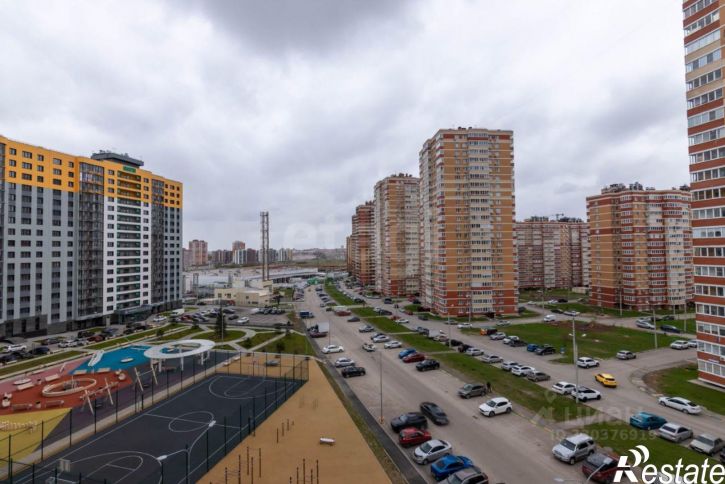3-комн квартира улица Аркадия Шипунова, 1,  д. 1