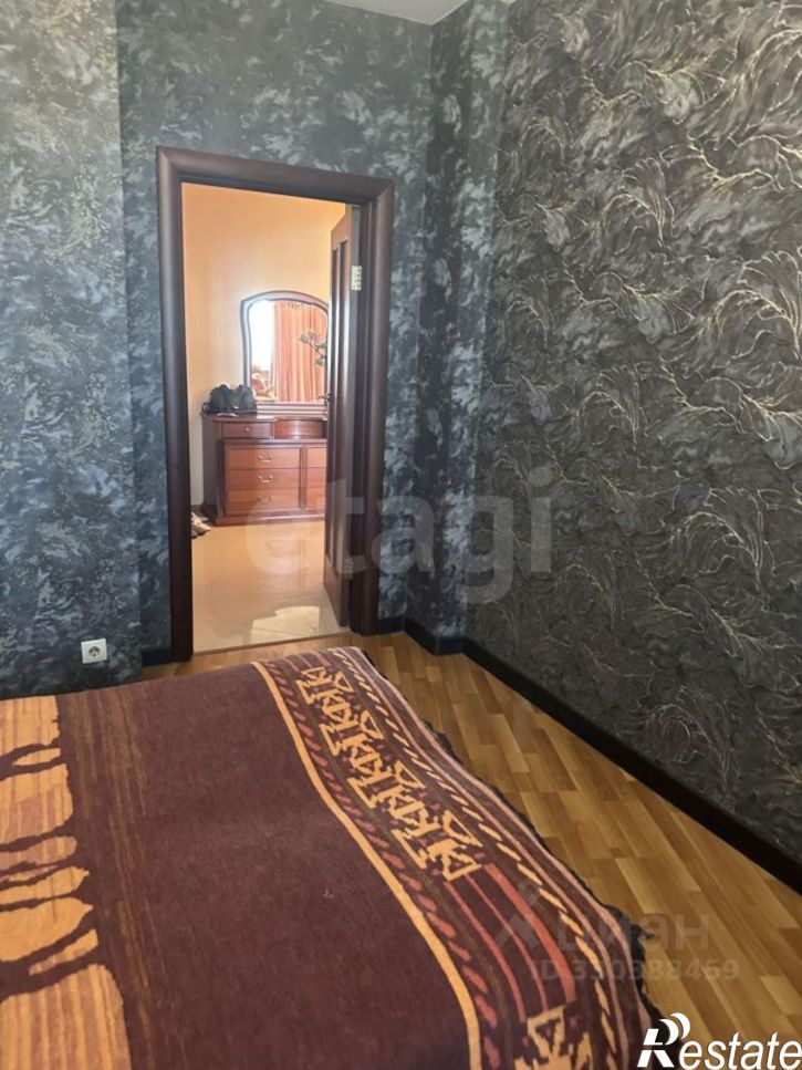 3-комн квартира Калужское шоссе, 1,  д. 1