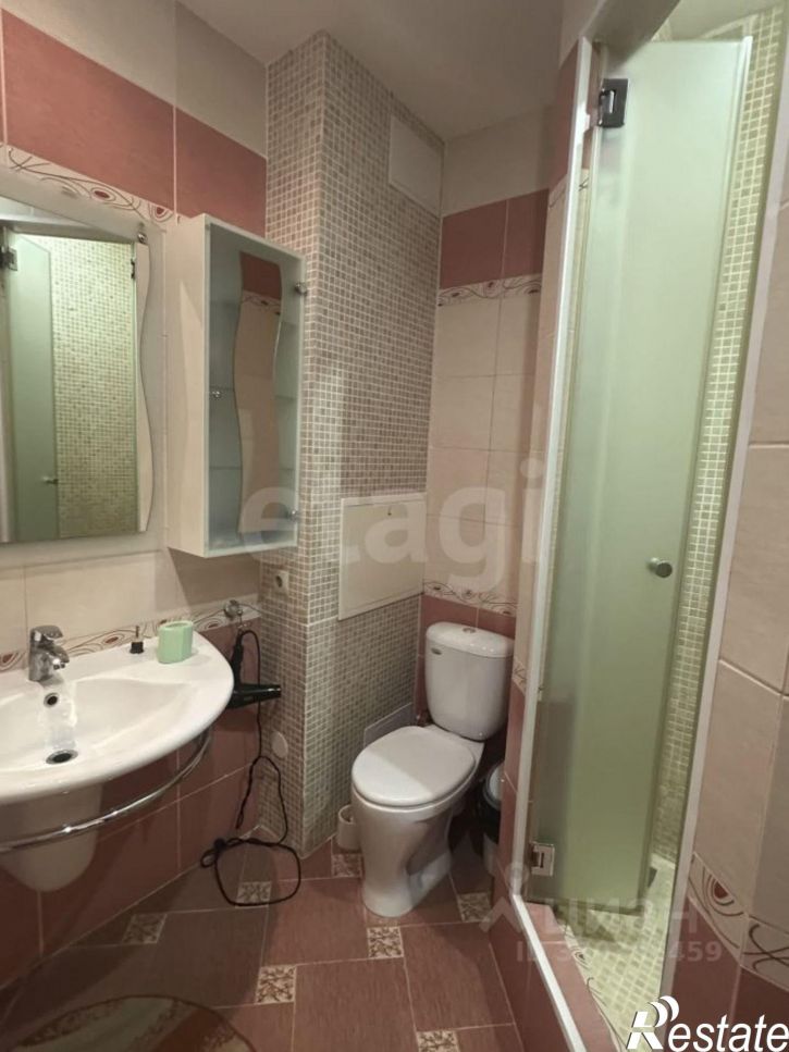 3-комн квартира Калужское шоссе, 1,  д. 1