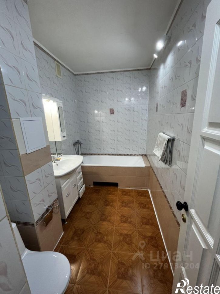 2-комн квартира ул Демонстрации, 27,  д. 27