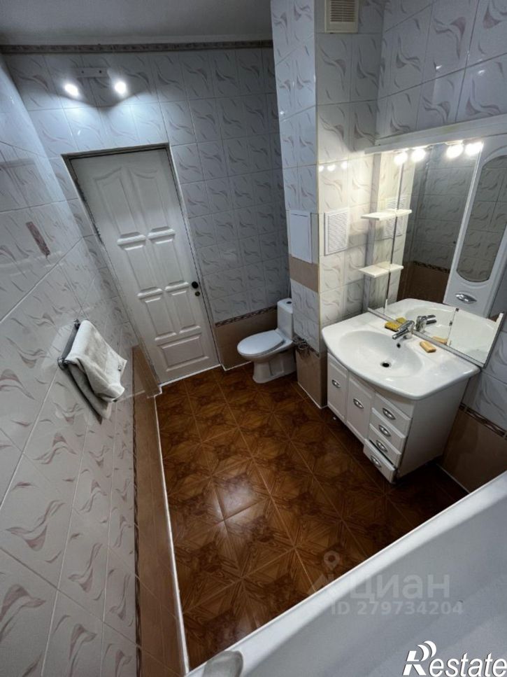 2-комн квартира ул Демонстрации, 27,  д. 27