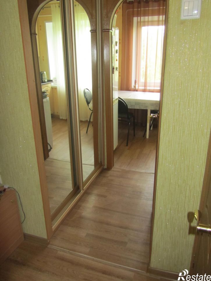 2-комн квартира калинина, 20 к 1