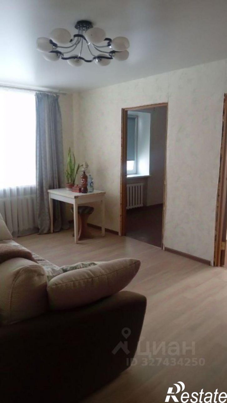 4-комн квартира улица Немцова, 15А,  д. 15А