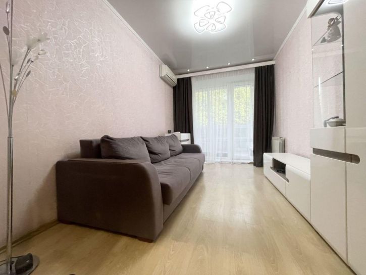 2-комн квартира Мориса Тореза ул, 3