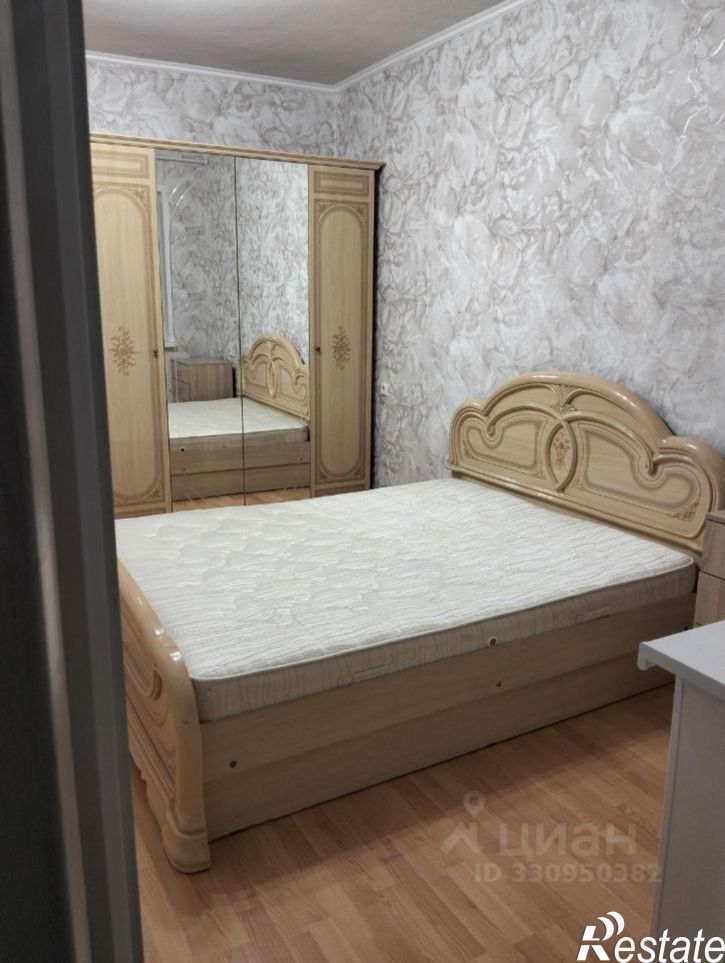 3-комн квартира улица Будённого, 90Б,  д. 90Б