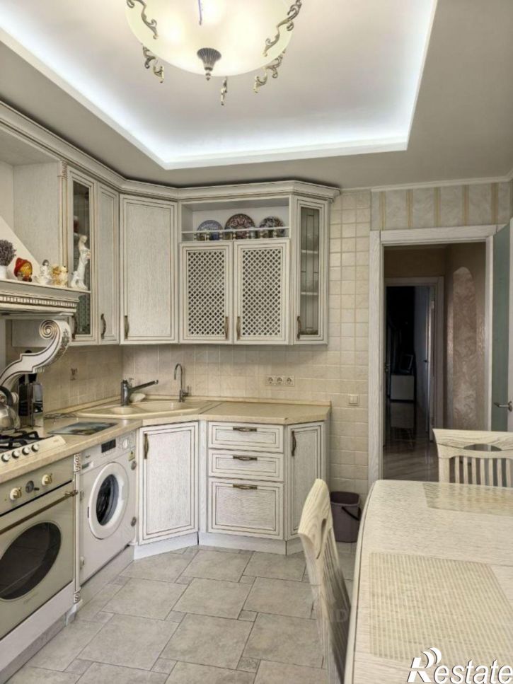 3-комн квартира улица Михеева, 11А,  д. 11А