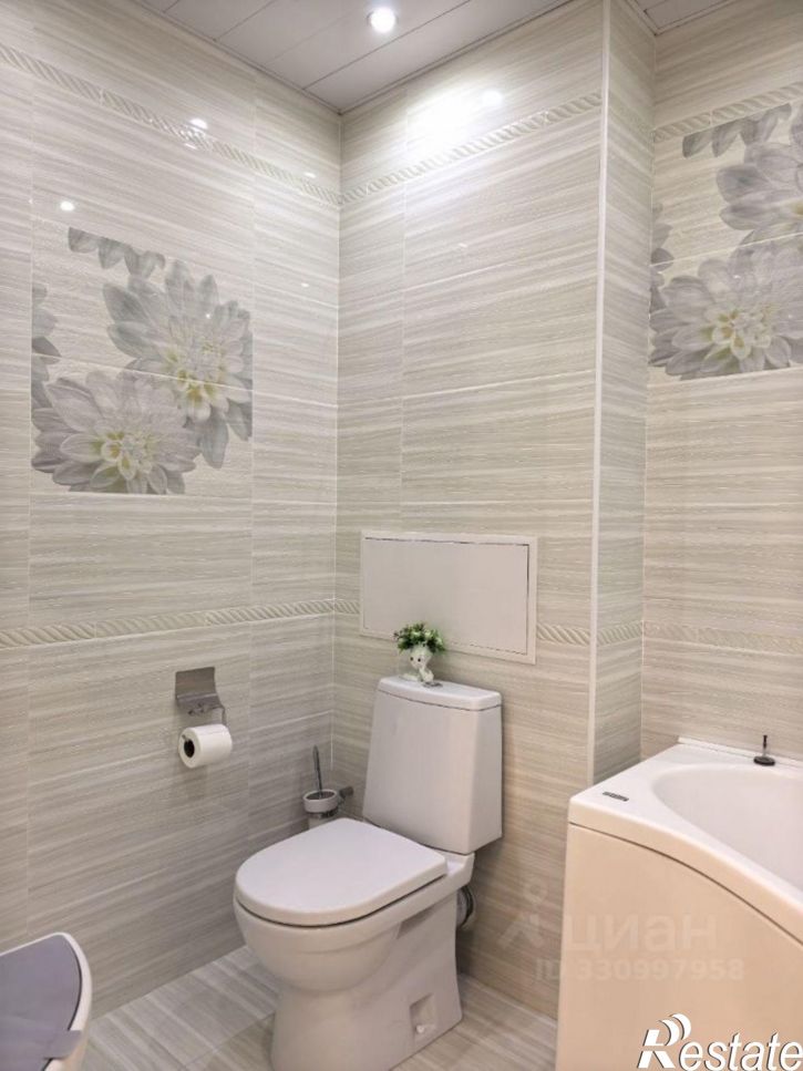 3-комн квартира улица Михеева, 11А,  д. 11А