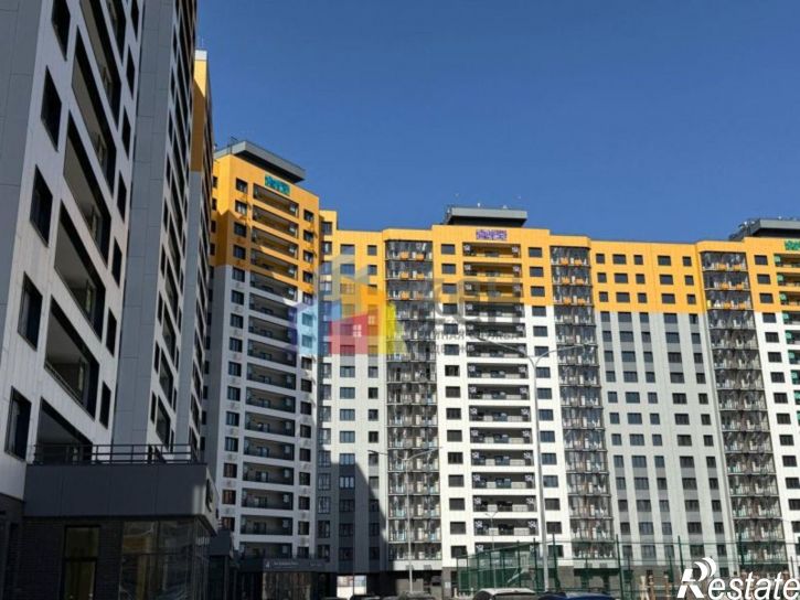 3-комн квартира улица Аркадия Шипунова, 1,  д. 1