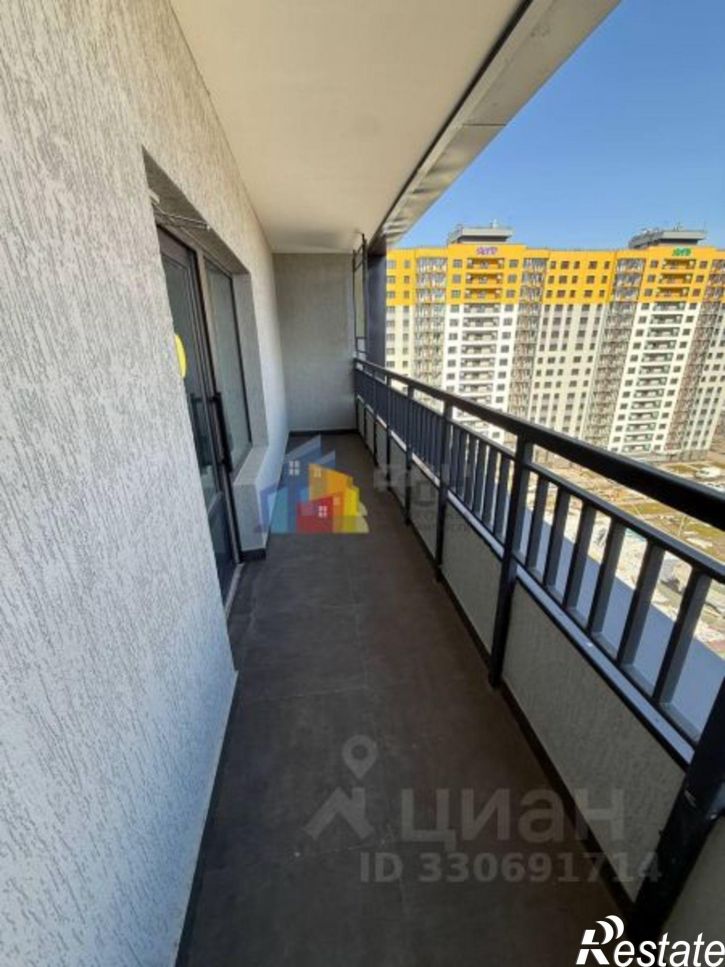 3-комн квартира улица Аркадия Шипунова, 1,  д. 1