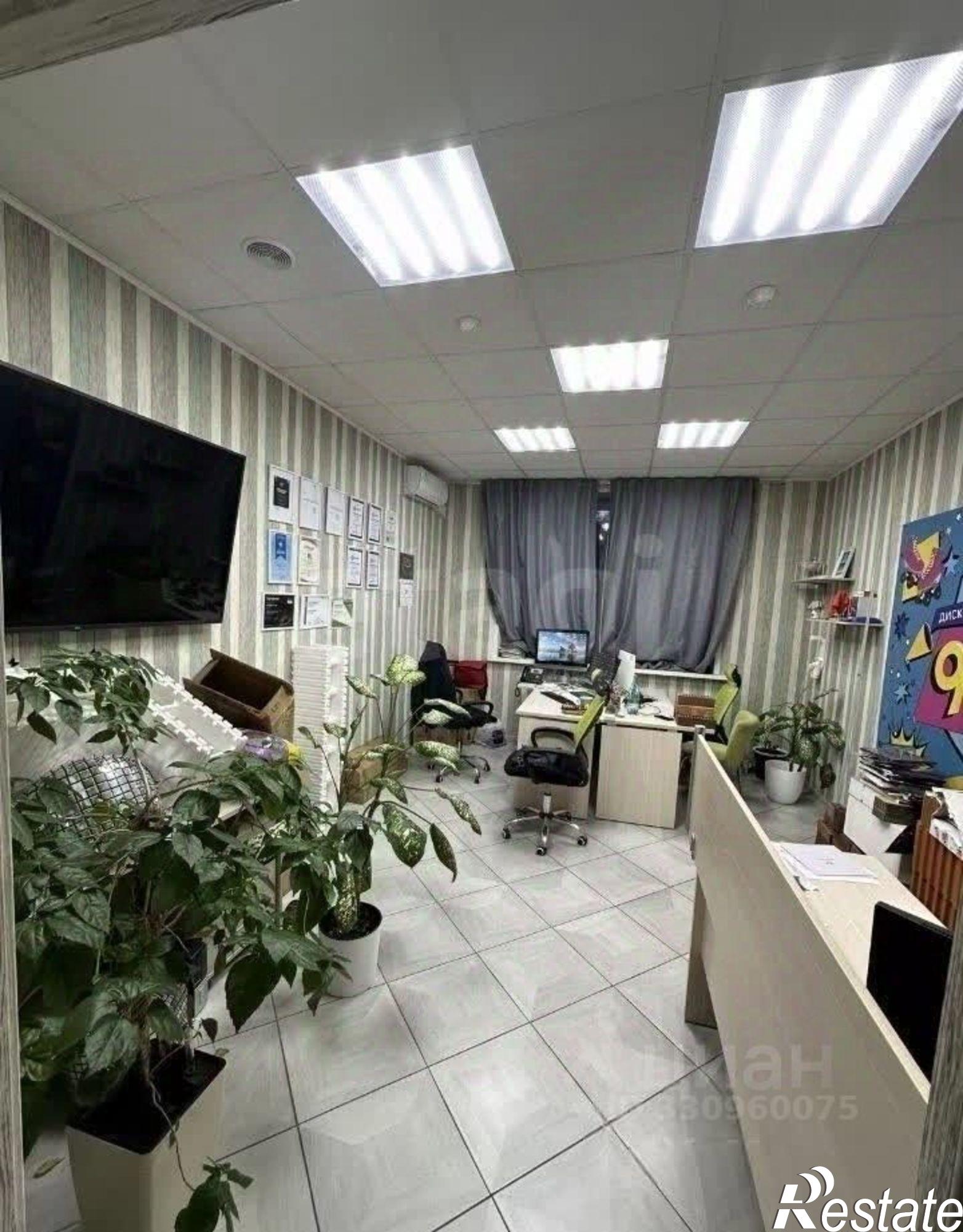 Купить офис, помещение под офис за 7 400 020 рублей на улица Макаренко, 9Б