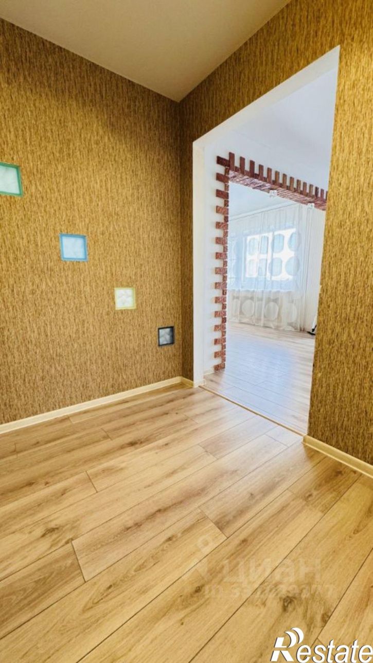 3-комн квартира улица Дзержинского, 10,  д. 10