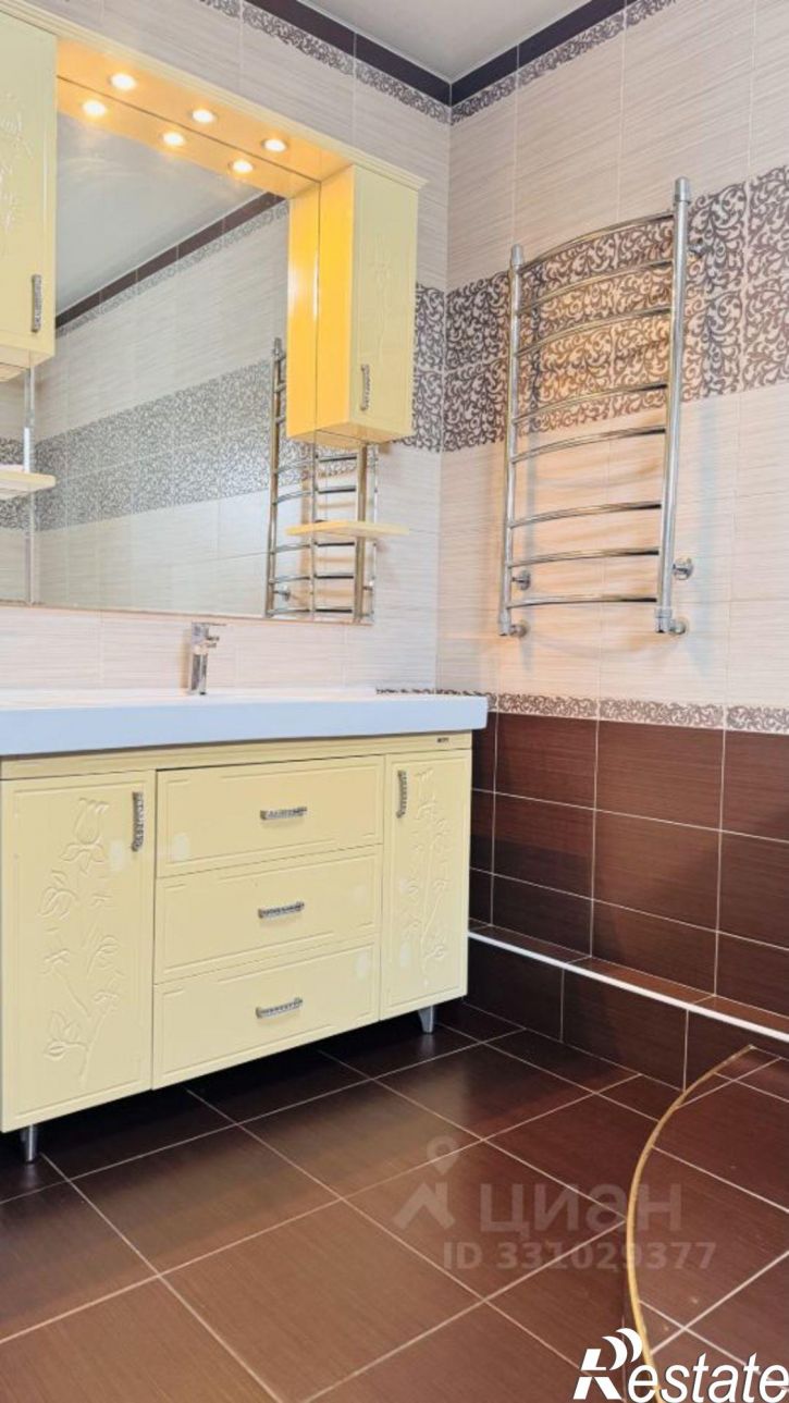 3-комн квартира улица Дзержинского, 10,  д. 10