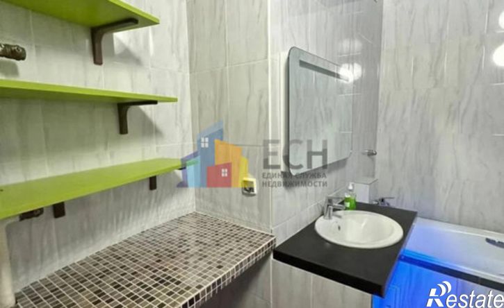 3-комн квартира улица Макаренко, 9Б,  д. 9Б