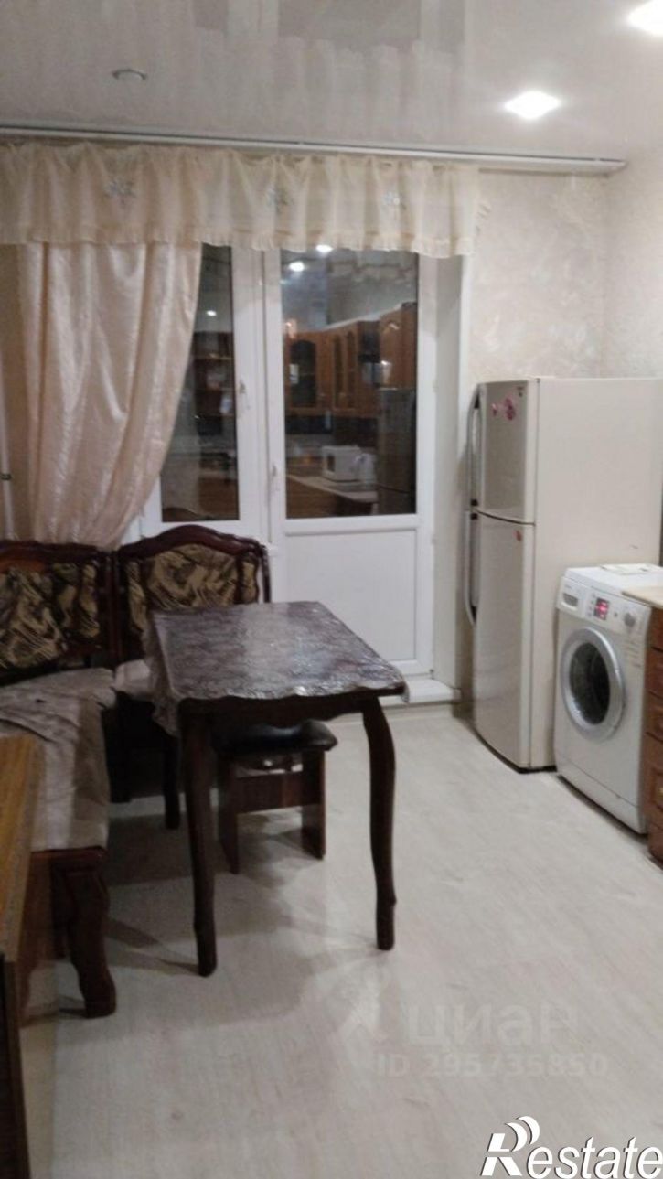 3-комн квартира ул Хворостухина, 2А,  д. 2А