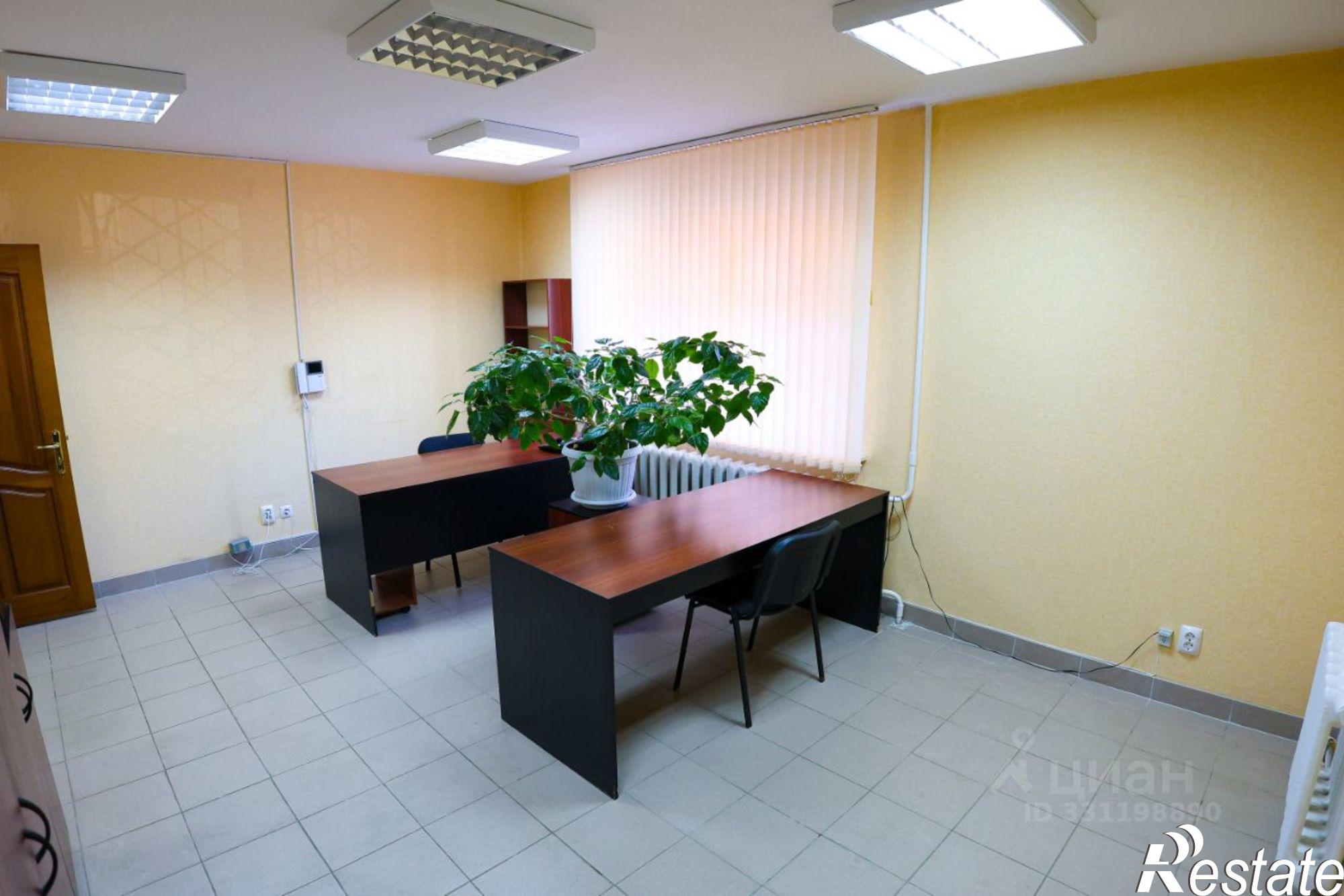 Купить офис, помещение под офис за 4 879 480 рублей на ул Михеева, 11А