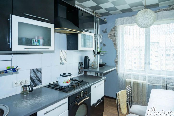 3-комн квартира ул Литейная, 32,  д. 32