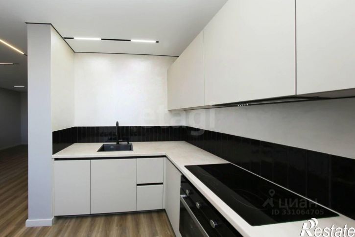 3-комн квартира улица Генерала Маргелова, 3Б,  д. 3Б
