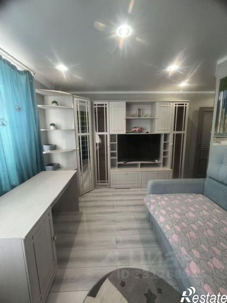 2-комн квартира улица Хворостухина, 27,  д. 27