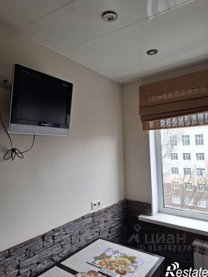 2-комн квартира улица Луначарского, 57,  д. 57