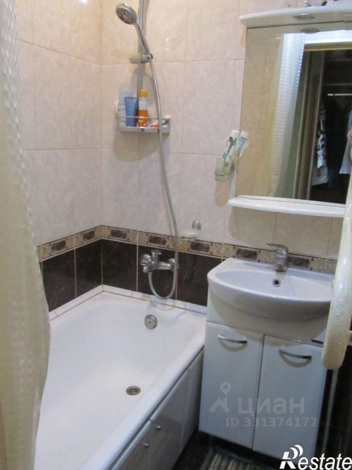 2-комн квартира улица Калинина, 20 к1,  д. 20 к1