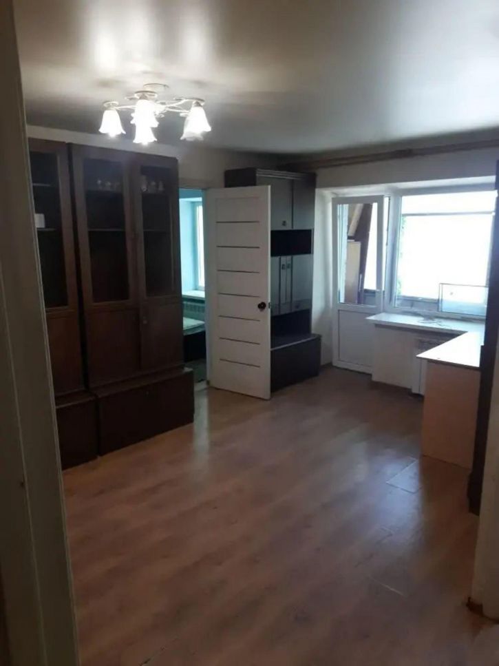 3-комн квартира Кутузова ул, 106