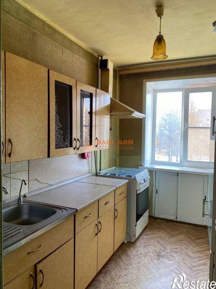 3-комн квартира ул Макаренко, 13 3,  д. 13 3,  к. 3