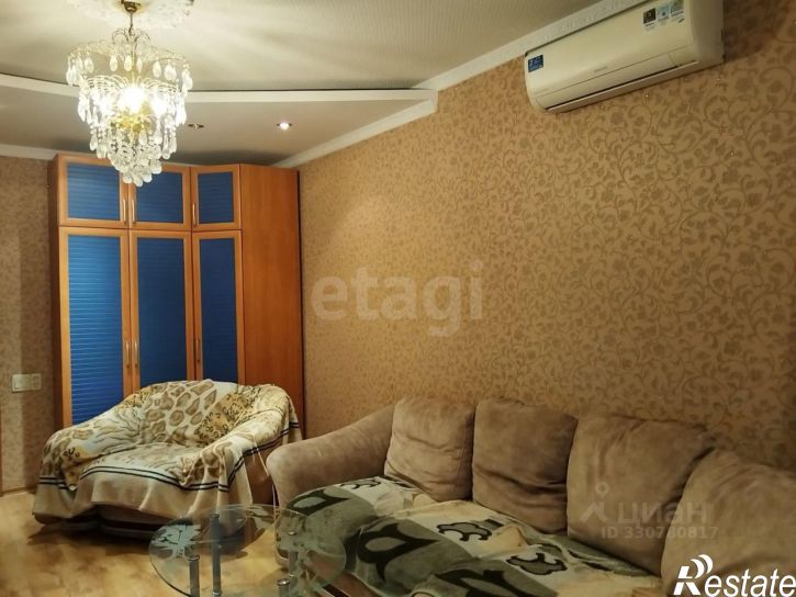 3-комн квартира улица Хворостухина, 1,  д. 1