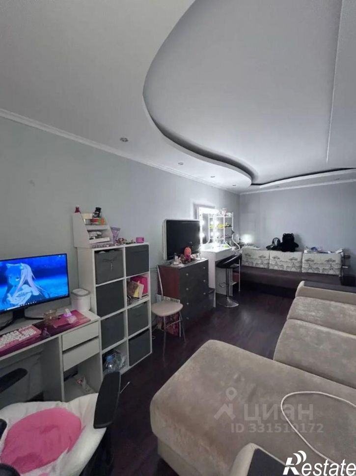2-комн квартира улица Лейтейзена, 1,  д. 1