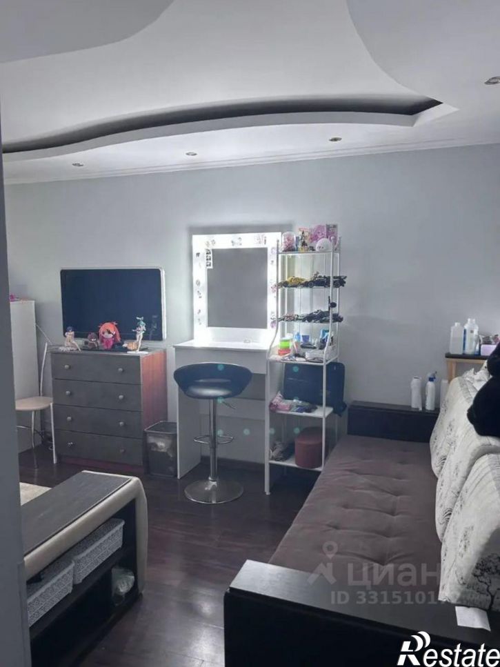 2-комн квартира улица Лейтейзена, 1,  д. 1