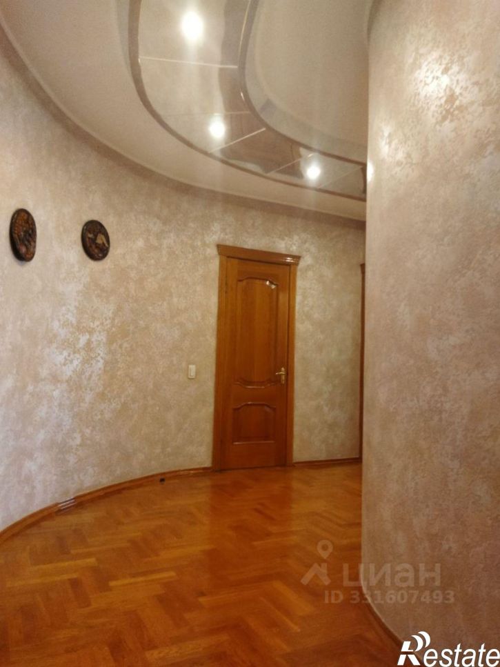 3-комн квартира ул Революции, 15,  д. 15
