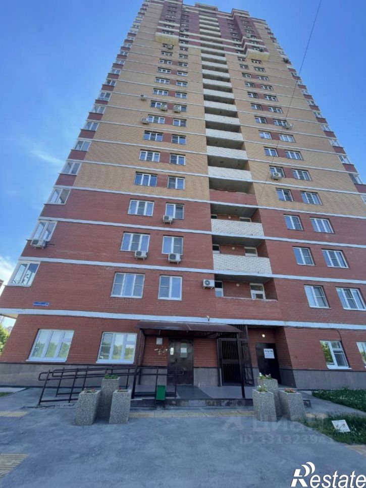 2-комн квартира ул Новомосковская, 12,  д. 12