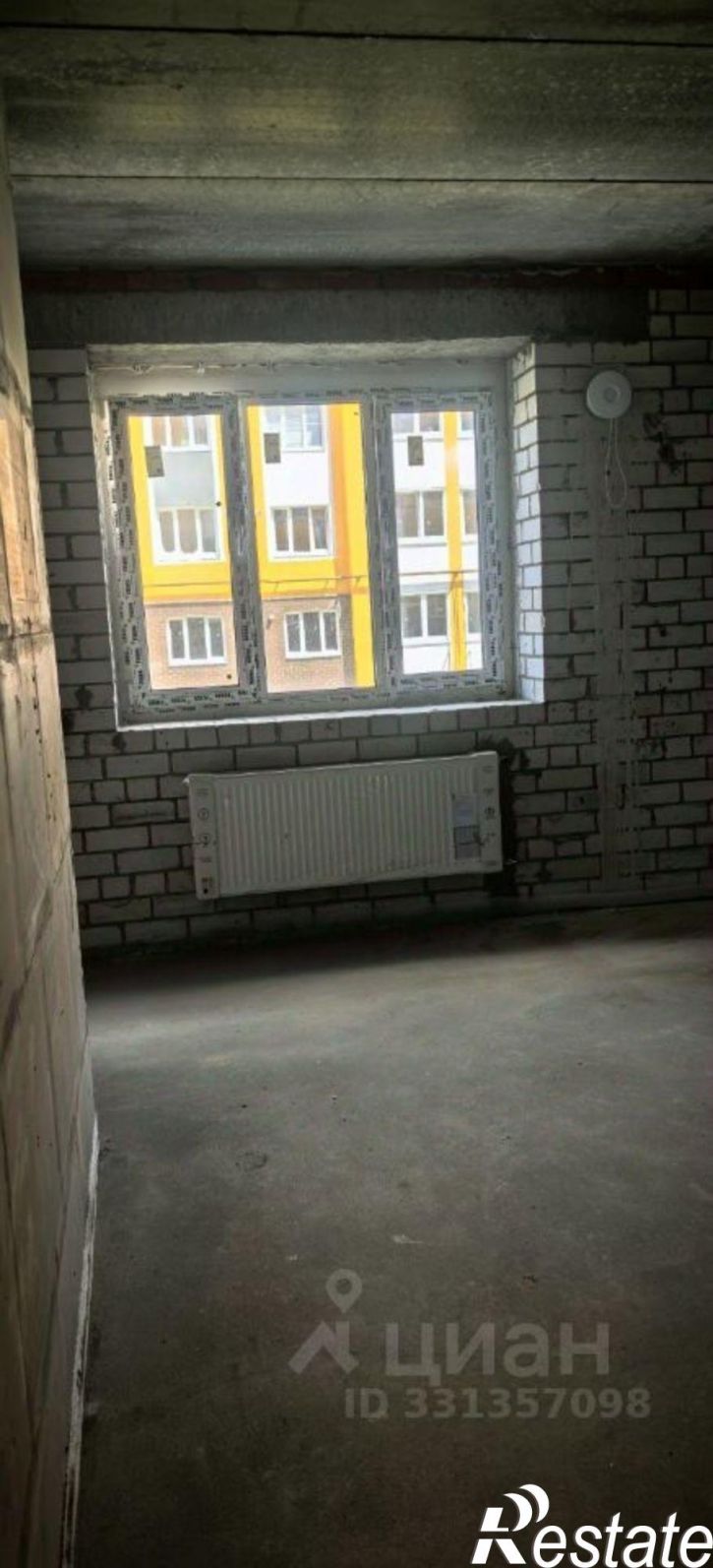 1-комн квартира ул Героя России Зиничева, 8,  д. 8
